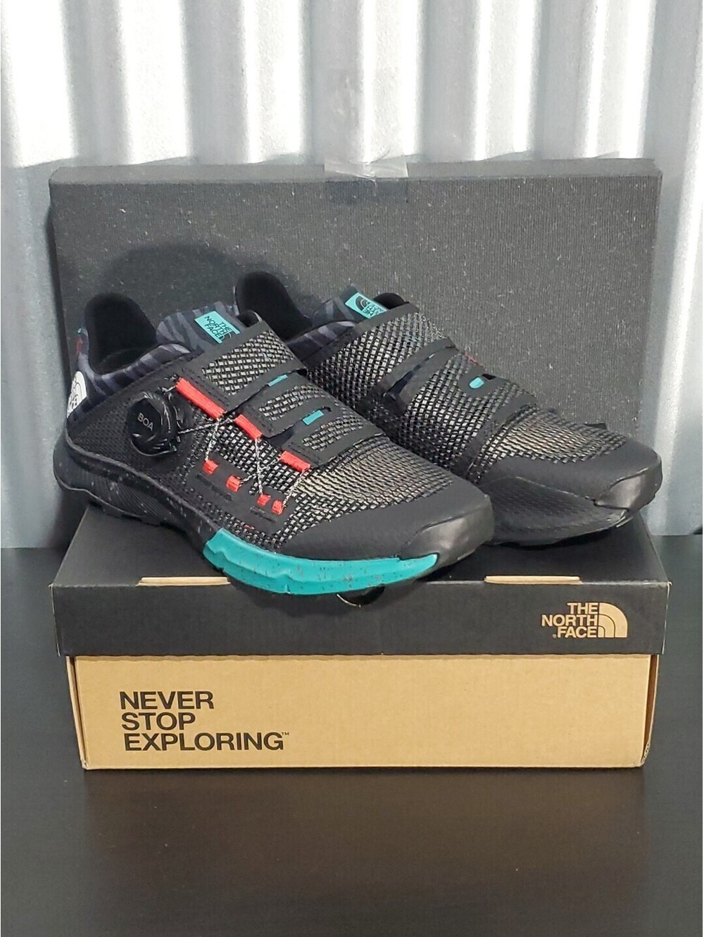 The North Face Women’s Summit Series Cragstone Pro Shoes Black/Red Sz. 7.5 NEW